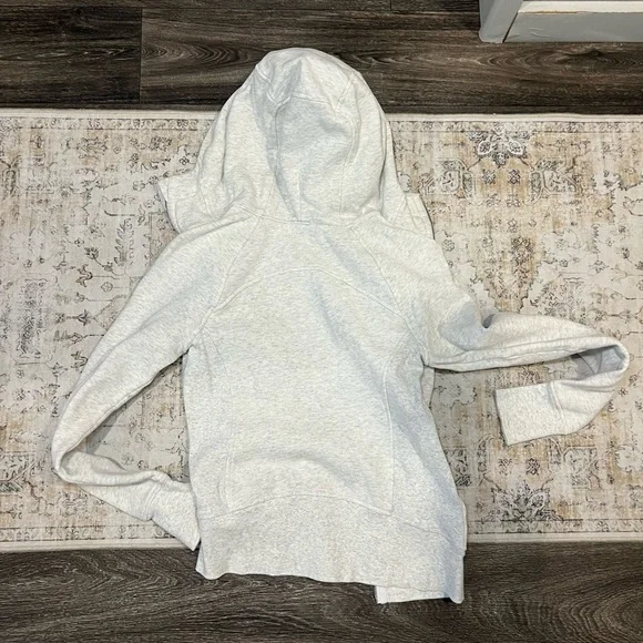 Women's Lululemon Light Gray Hoodie - Picture 4 of 7